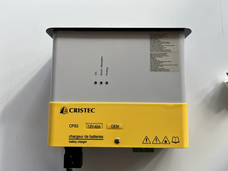 Ladegerät CRISTEC 12V / 40A
